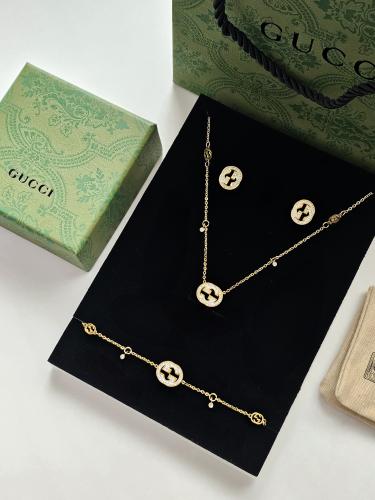 سلسال مع حلق وأسورة ماركة - GUCCI