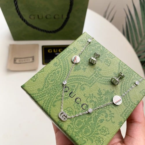 سلسال وحلق جوتشي - Gucci