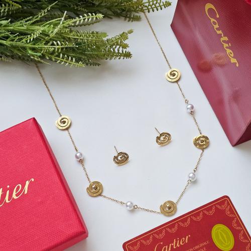 سلسال مع حلق ماركة - كارتيير