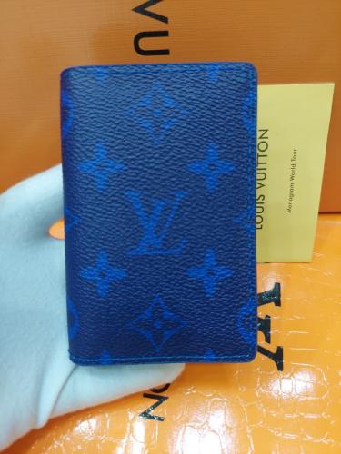 محافظ رجالية - Louis Vuitton
