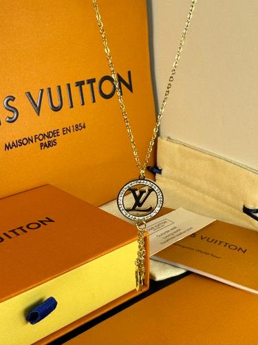 سلسال ماركة - LOUIS VUITTON