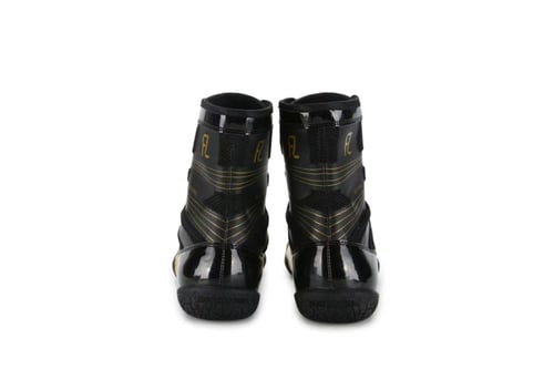 حذاء ملاكمة