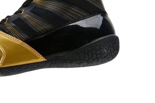 حذاء ملاكمة