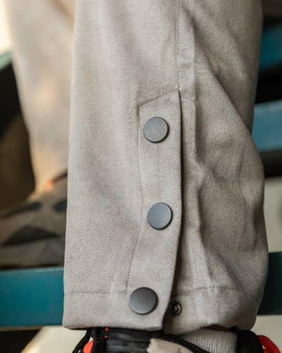 بنطلون رصاصي