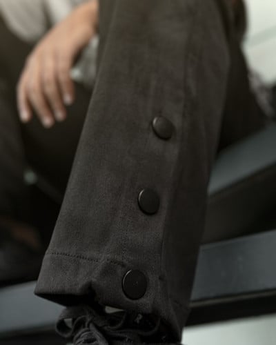 بنطلون أسود