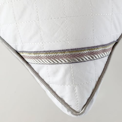 مخدة جومانا الفندقية