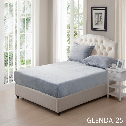 شرشف مغاط و 2 كيس مخدة جلندا مخمل فضي 200*200