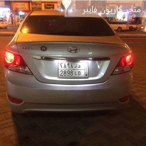 طقم لمبات ليد لوحات ابيض انفينيتي برو لجميع السيار...