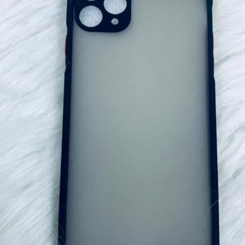 كفر ايفون11برو شفاف, بحواف باللون الاسود مع مسكه ي...