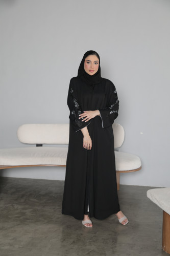 عباية بأكمام مطرزة - رمادي