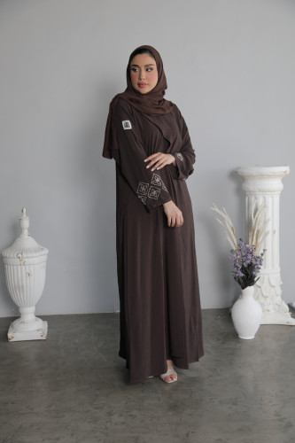 عباية حرير بياقة - بني