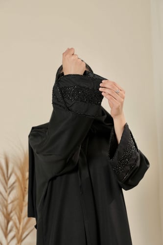 عباية بشك الاكمام - اسود