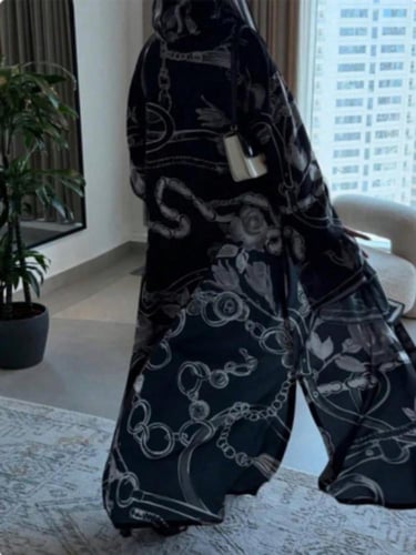 عباءة مزينة بطباعة الزهور والسلسلة