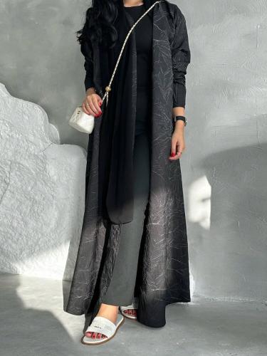 عباية طويلة الأكمام سوداء