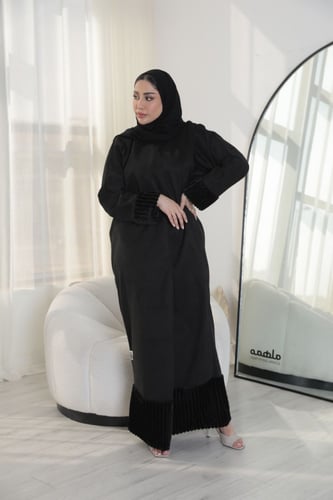 عباية بالشمواه والفرو الاسود