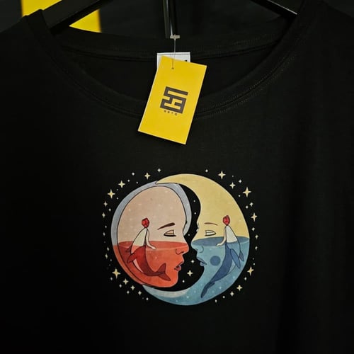 تيشيرت "شمس وقمر"