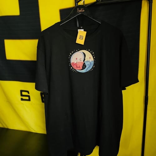 تيشيرت "شمس وقمر"