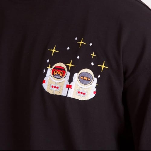 تيشيرت - اخيراً لوحدنا