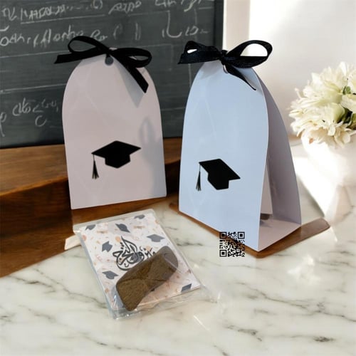 12 تاق مجهز بهدايا التخرج