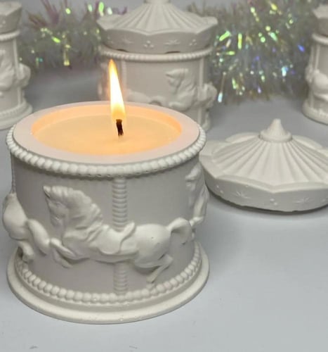 شموع توزيعات مع تاق اسم