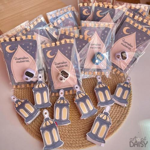 كرت مع خاتم تسبيح وتاق فانوس توزيعات رمضان
