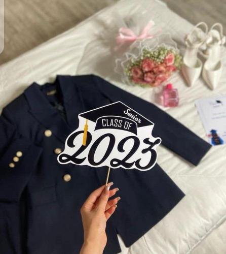 تاق تخرج مع عبارة