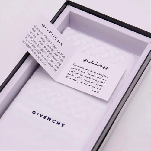 شماغ جيفنشي كلاسيكي ابيض