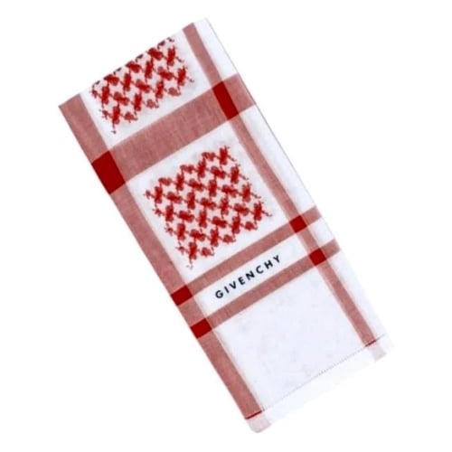 شماغ جيفنشي الرسمي اصدار 2023