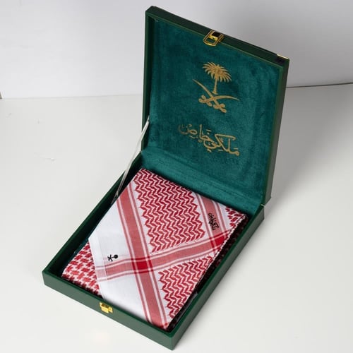 عرض شماغ والثاني بنصف السعر آخر اصدار