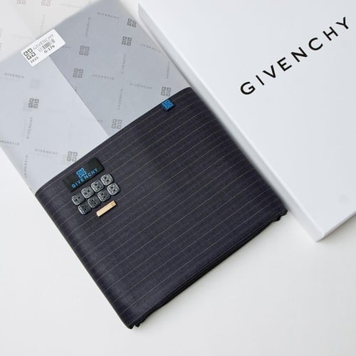 قماش مقلم جيفنشي