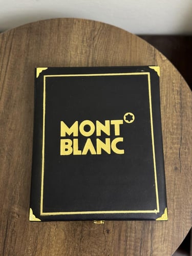 شماغ مونت بلانك احمر فاتح 2026