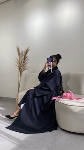 بوكاهانتس اسود