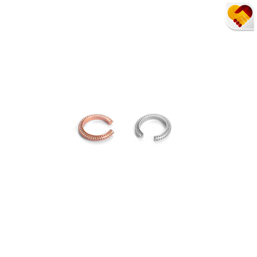 حلق ذهبي وفضي بتصميم ناعم