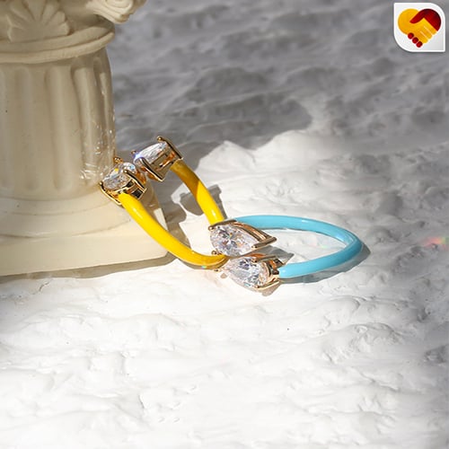 خاتم ازرق واصفر فصين متقابلات