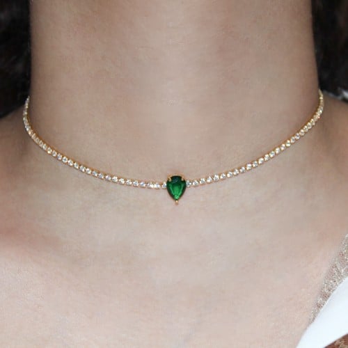 سلسال تنس مزين بفص أخضر - مطلي بالذهب