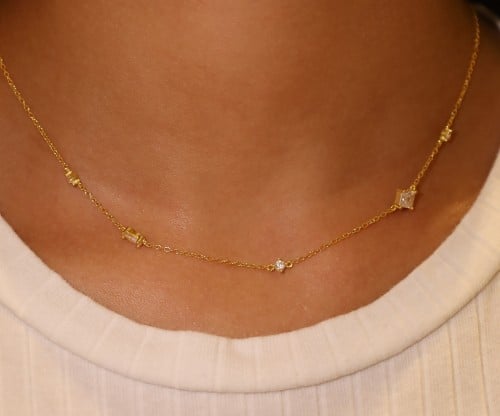 سلسال فضة مرصع بالزركون