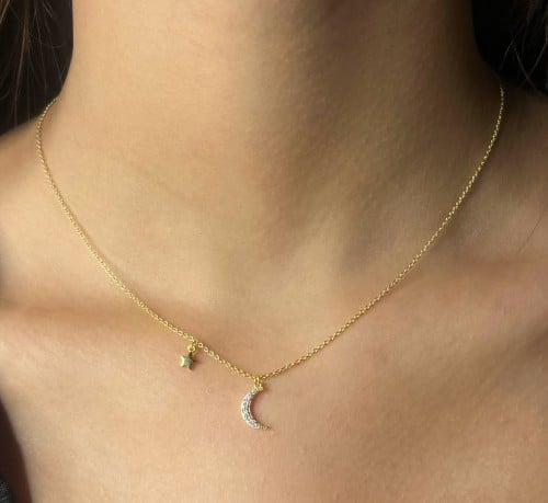 سلسال فضة بتصميم قمر ونجمة