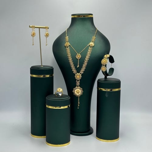 طقم ملكي تصميم غصن الزيتون