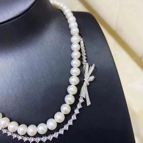 عقد اللولو الطبيعي وقوس الزركون