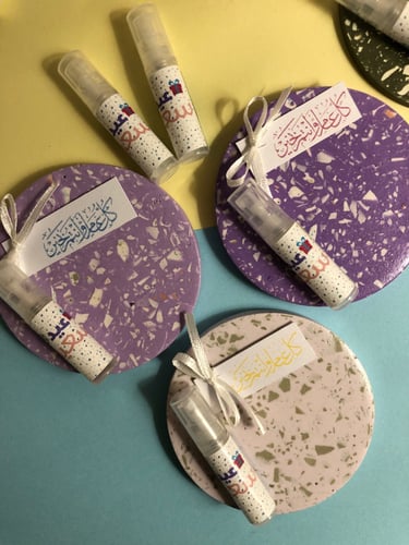 توزيعات ملونة قاعدة اكواب +عطر رقم المنتج (126)