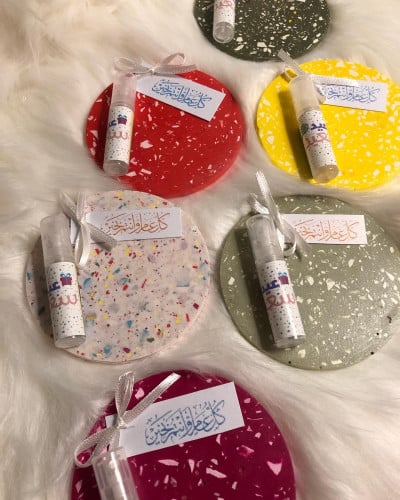 توزيعات ملونة قاعدة اكواب +عطر رقم المنتج (126)