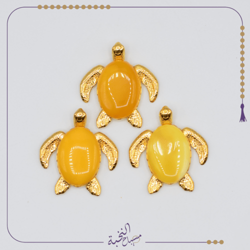 قلادة من كهرمان الطبيعي