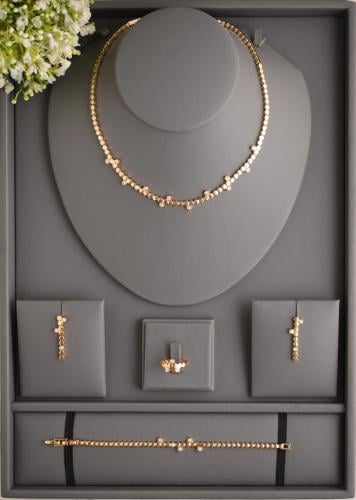 طقم زركون نسائي ذهبي فاخر