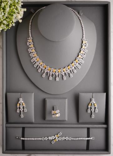 طقم مجوهرات فاخر بالون الاصفر مع ترصيع زركون عالي...