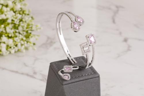 اسورة و خاتم زركون لون وردي بتصميم الألماس مطلي ذه...