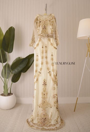 قفطان سهرات مغربي بتصميم ملكي وتطريز يدوي فاخر