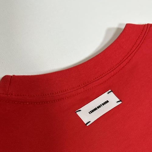 تيشيرت اكاشا الاحمر الفاتح