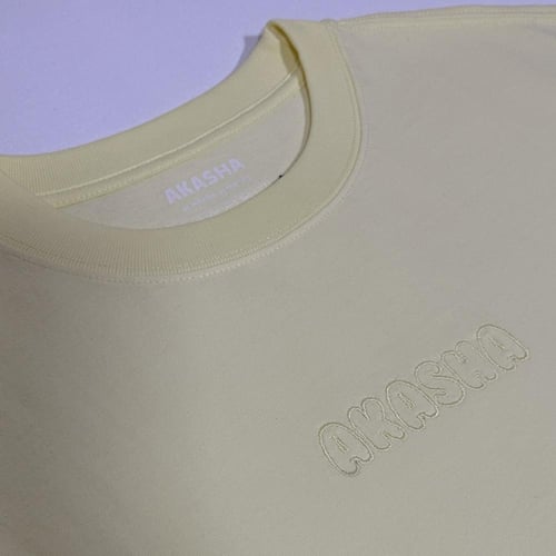 تيشيرت اكاشا الاصفر