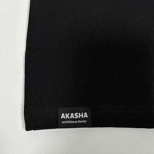 تيشيرت اكاشا الاسود