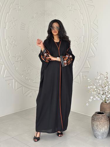 Arab abaya